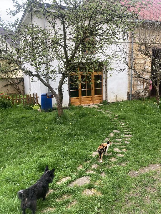 Stare Dekanstvi Utery Dış mekan fotoğraf